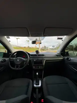 VOLKSWAGEN-GOL-2021