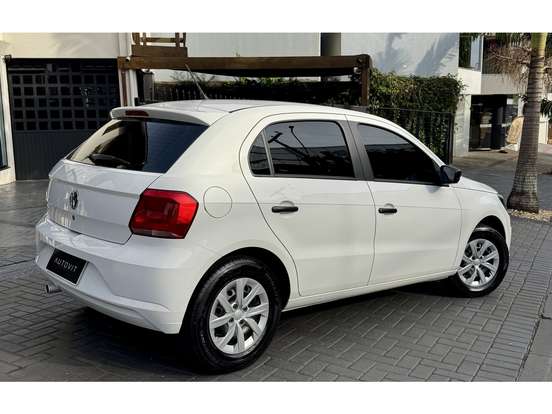 VOLKSWAGEN-GOL-2022