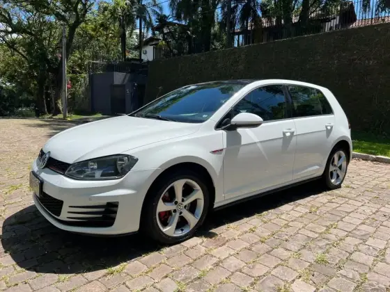 VOLKSWAGEN GOLF 2.0 TSI GTI 16V TURBO GASOLINA 4P AUTOMÁTICO