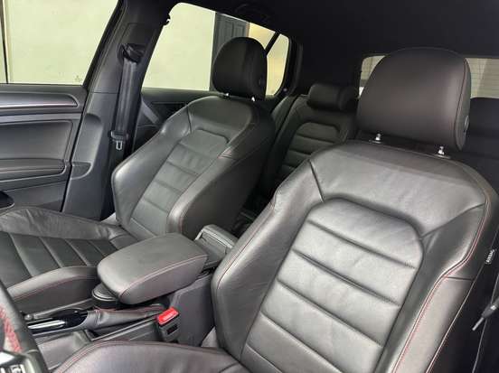 VOLKSWAGEN-GOLF-2.0 350 TSI GASOLINA GTI DSG VOLKSWAGEN-GOLF-2019
