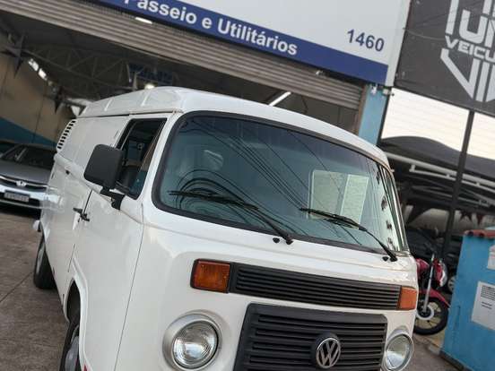 VOLKSWAGEN-KOMBI-1.4 MI FURGÃO 8V FLEX 3P MANUAL VOLKSWAGEN-KOMBI-2011