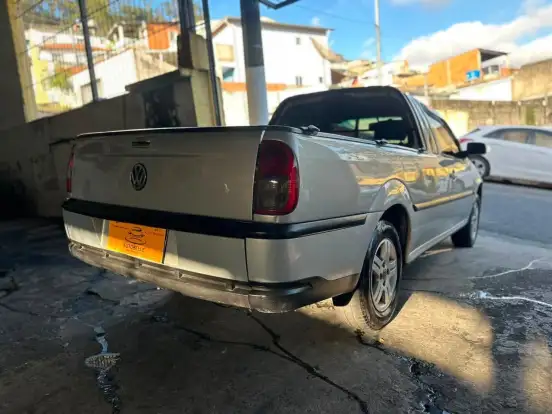 VOLKSWAGEN-SAVEIRO-2004