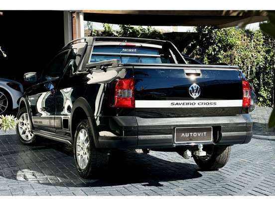 VOLKSWAGEN-SAVEIRO-2013