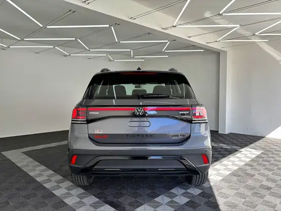 VOLKSWAGEN-T-CROSS-2026