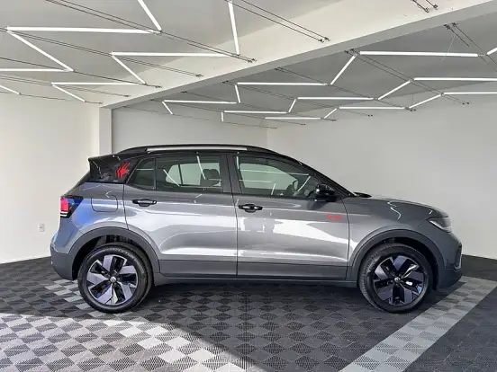 VOLKSWAGEN-T-CROSS-2026