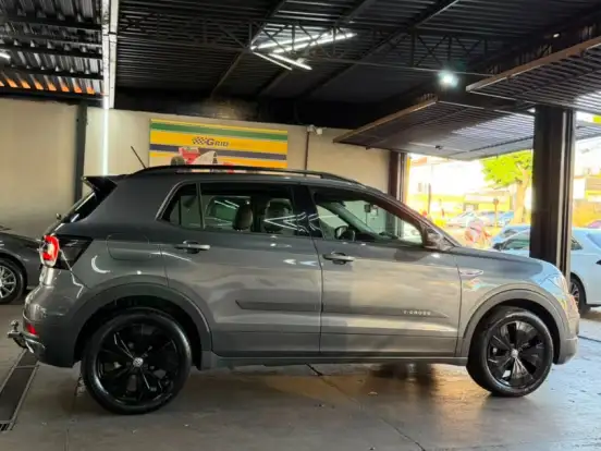VOLKSWAGEN-T-CROSS-1.0 200 TSI TOTAL FLEX COMFORTLINE AUTOMÁTICO VOLKSWAGEN-T-CROSS-2020