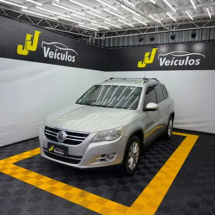 VOLKSWAGEN TIGUAN 2.0 TSI 16V TURBO GASOLINA 4P TIPTRONIC VOLKSWAGEN TIGUAN 2.0 TSI 16V TURBO GASOLINA 4P TIPTRONIC