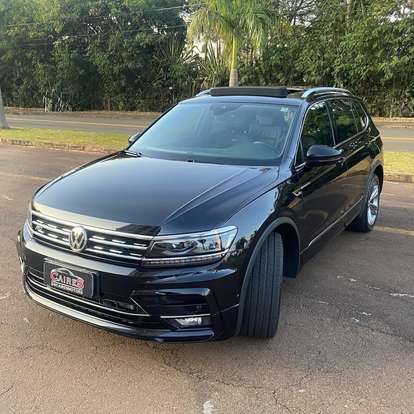 VOLKSWAGEN-TIGUAN-2019