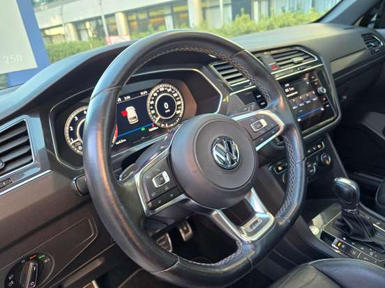 VOLKSWAGEN-TIGUAN-2018
