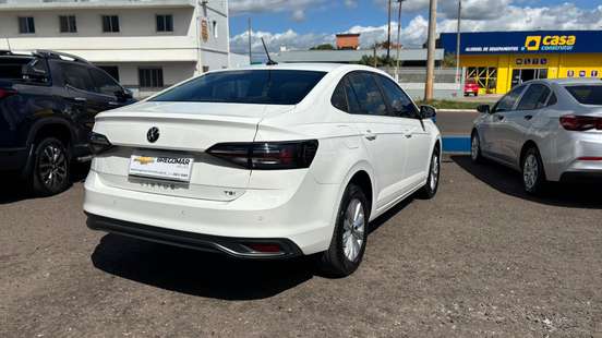 VOLKSWAGEN-VIRTUS-2024