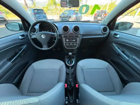 VOLKSWAGEN-VOYAGE-1.0 MI 8V FLEX 4P MANUAL VOLKSWAGEN-VOYAGE-2010