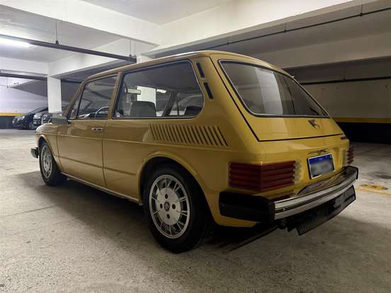 VOLKSWAGEN-BRASILIA-1980
