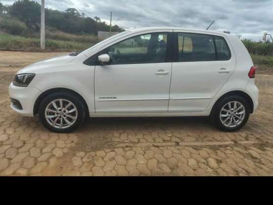 VOLKSWAGEN-FOX-1.6 MI ROCK IN RIO 8V FLEX 4P MANUAL VOLKSWAGEN-FOX-2015