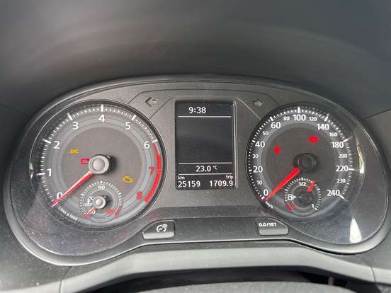 VOLKSWAGEN-SAVEIRO-1.6 MSI TRENDLINE CS 16V FLEX 2P MANUAL VOLKSWAGEN-SAVEIRO-2023