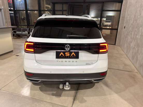 VOLKSWAGEN-T-CROSS-1.4 250 TSI TOTAL FLEX HIGHLINE AUTOMÁTICO VOLKSWAGEN-T-CROSS-2019