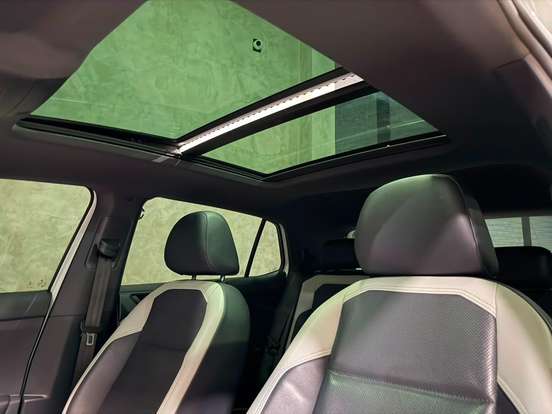 VOLKSWAGEN-T-CROSS-2019