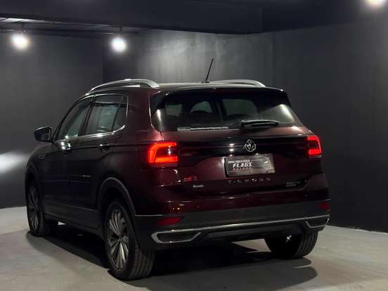 VOLKSWAGEN-T-CROSS-1.4 250 TSI TOTAL FLEX HIGHLINE AUTOMÁTICO VOLKSWAGEN-T-CROSS-2019