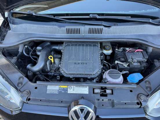 VOLKSWAGEN-UP-2014
