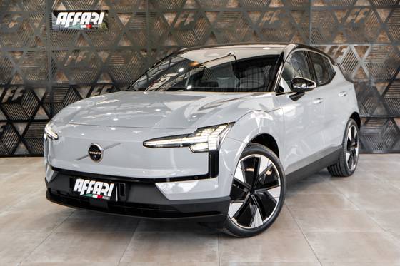 VOLVO EX30 69 KW ELÉTRICO ULTRA