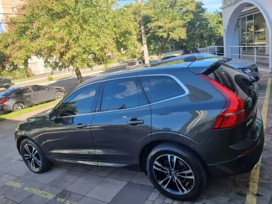 VOLVO-XC60-2.0 T5 GASOLINA MOMENTUM AWD GEARTRONIC VOLVO-XC60-2020