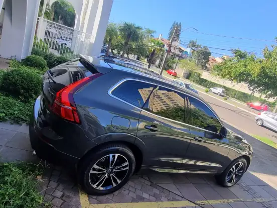 VOLVO-XC60-2.0 T5 GASOLINA MOMENTUM AWD GEARTRONIC VOLVO-XC60-2020