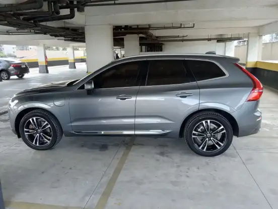 VOLVO-XC60-2.0 T8 HYBRID MOMENTUM AWD GEARTRONIC VOLVO-XC60-2021