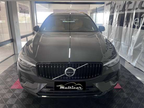VOLVO-XC60-2023