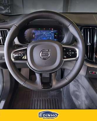 VOLVO-XC60-2024