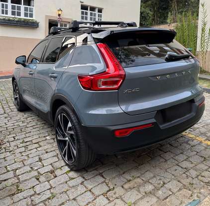 VOLVO-XC40-1.5 T5 RECHARGE R-DESIGN GEARTRONIC VOLVO-XC40-2021