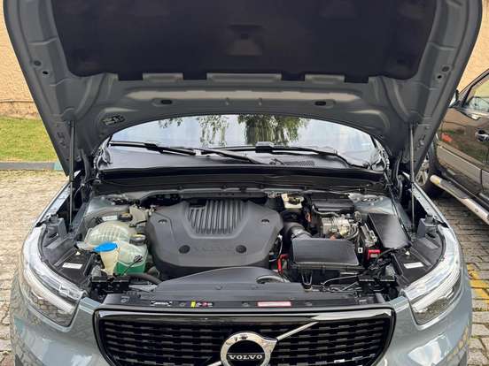 VOLVO-XC40-1.5 T5 RECHARGE R-DESIGN GEARTRONIC VOLVO-XC40-2021