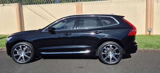 VOLVO-XC60-2019