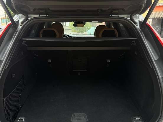 VOLVO-XC60-2.0 T5 GASOLINA INSCRIPTION AWD GEARTRONIC VOLVO-XC60-2018