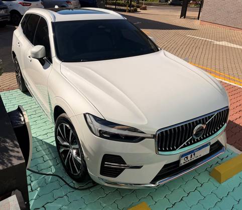 VOLVO XC60 2.0 T8 RECHARGE ULTIMATE AWD GEARTRONIC