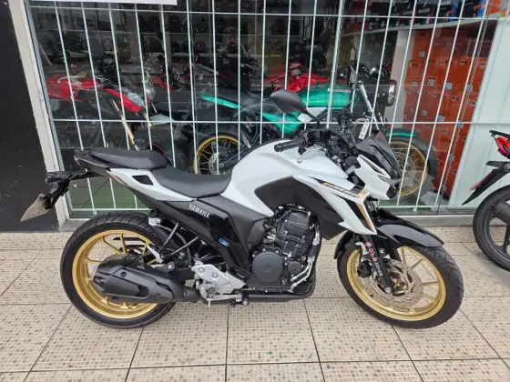 YAMAHA FZ25 FAZER CONNECTED ABS YAMAHA FZ25 FAZER CONNECTED ABS