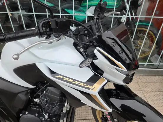 YAMAHA-FZ25 FAZER CONNECTED ABS-2025