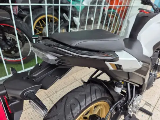 YAMAHA-FZ25 FAZER CONNECTED ABS YAMAHA-FZ25 FAZER CONNECTED ABS-2025