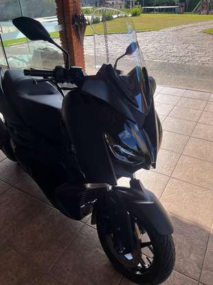 YAMAHA-XMAX ABS-2022