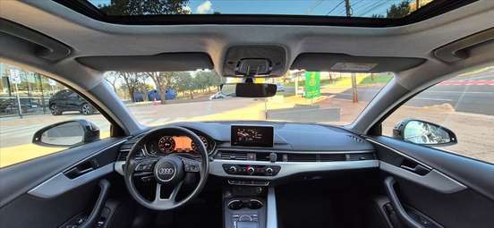 AUDI-A4-2017