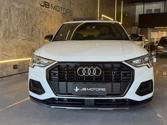 AUDI-Q3-2020