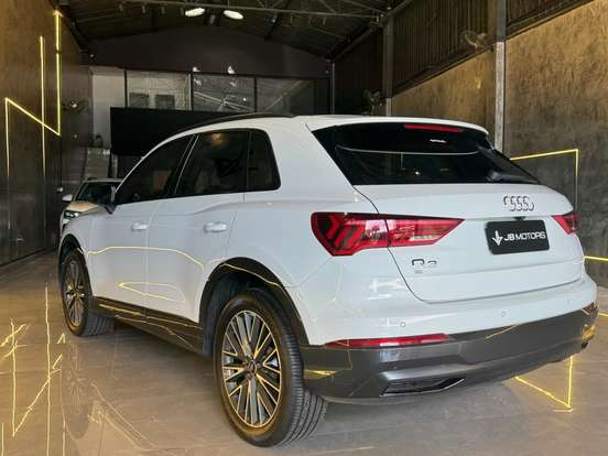 AUDI-Q3-2020