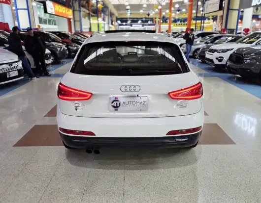 AUDI-Q3-2015