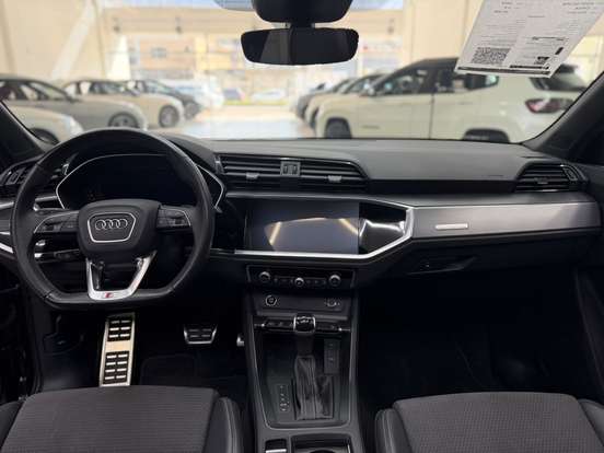 AUDI-Q3-2.0 40 TFSI GASOLINA SPORTBACK PERFORMANCE BLACK PLUS QUATTRO TIPTRONIC AUDI-Q3-2024