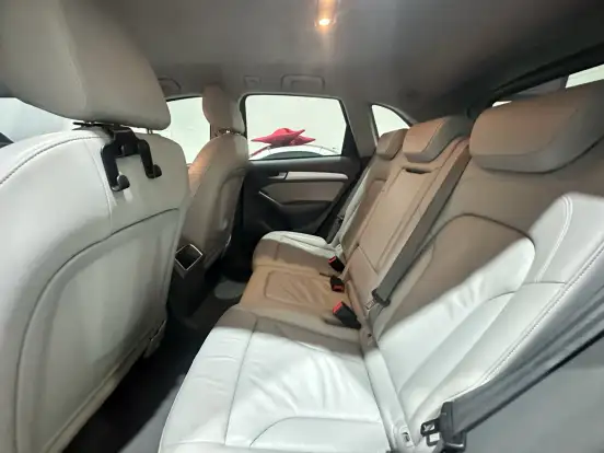 AUDI-Q5-2015