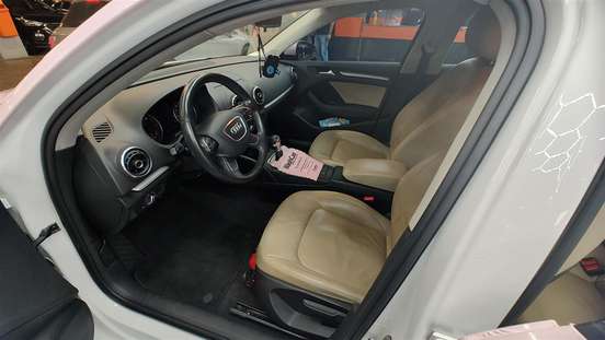 AUDI-A3-1.4 TFSI SEDAN ATTRACTION 16V GASOLINA 4P S-TRONIC AUDI-A3-2015