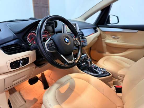 BMW-220i-2.0 CAT GP 16V TURBO ACTIVEFLEX 4P AUTOMÁTICO BMW-220i-2017