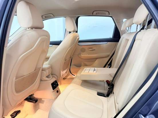 BMW-220i-2.0 CAT GP 16V TURBO ACTIVEFLEX 4P AUTOMÁTICO BMW-220i-2017