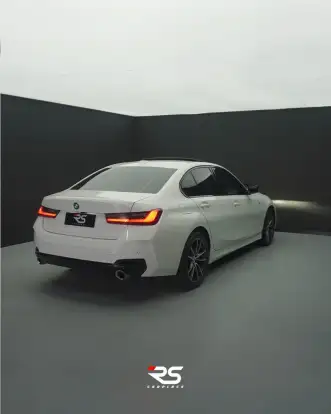BMW-320i-2023