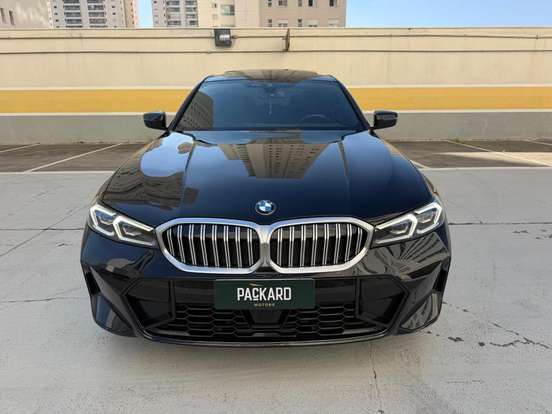 BMW-320i-2023