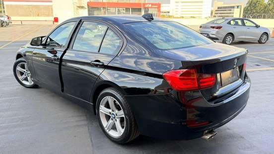 BMW-320i-2013