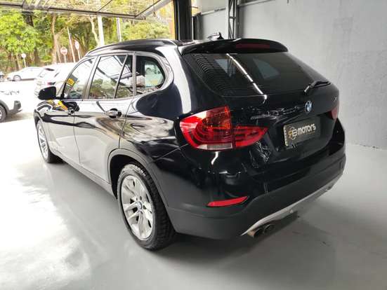 BMW-X1-2.0 16V TURBO ACTIVEFLEX SDRIVE20I 4P AUTOMÁTICO BMW-X1-2014